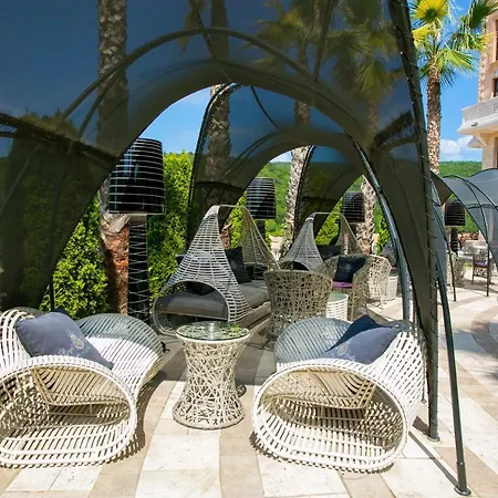 Üdülőközpont Elenite Premium 5*