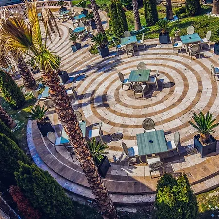 Üdülőközpont Elenite Premium