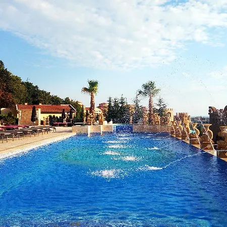 Üdülőközpont Elenite Premium 5*