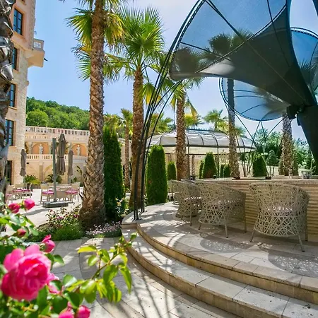 Elenite Premium Resort